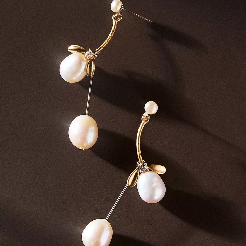 Blooming Pearl Sculptural Drop Earrings Gold jewelry Anthropology Madewell - Picture 8 of 8